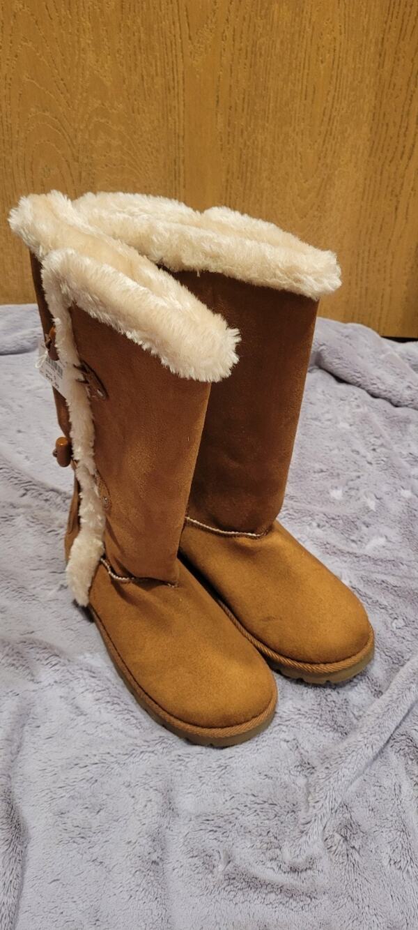 Airwalk Brown Faux Suede Fur Lined Toggle Winter Boots Girls 5 Cozy Y2K Snow NWT